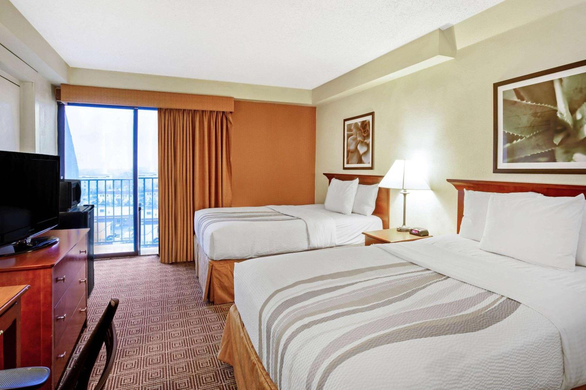 La Quinta By Wyndham Stamford / New York City Eksteriør bilde