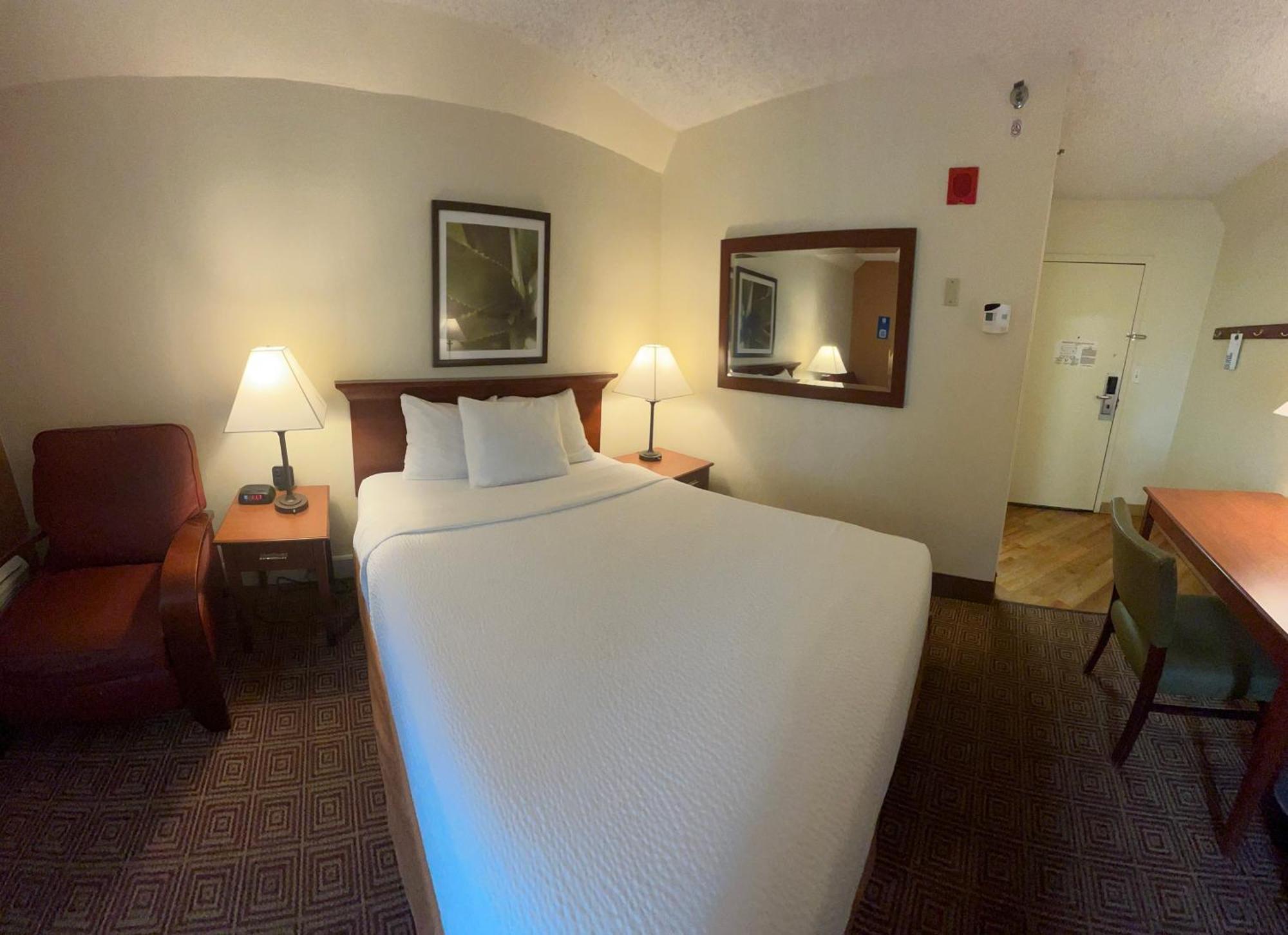 La Quinta By Wyndham Stamford / New York City Eksteriør bilde